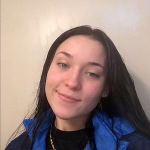 Meet your Posher, Davina